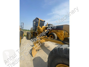 Grejder Caterpillar 140g used motor grader...
