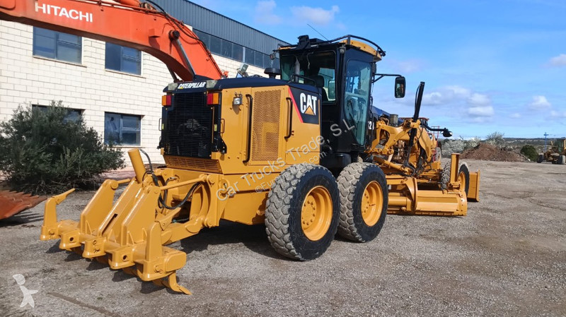 Grejder Caterpillar 120 M