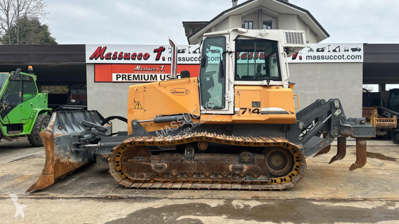 ممهدة طرق Liebherr PR 714