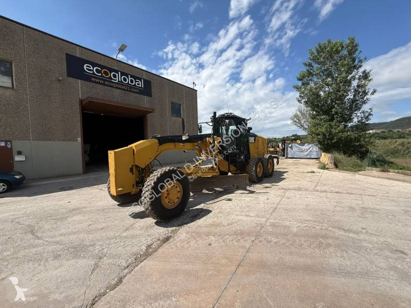 Grejder Caterpillar 12M3 AWD