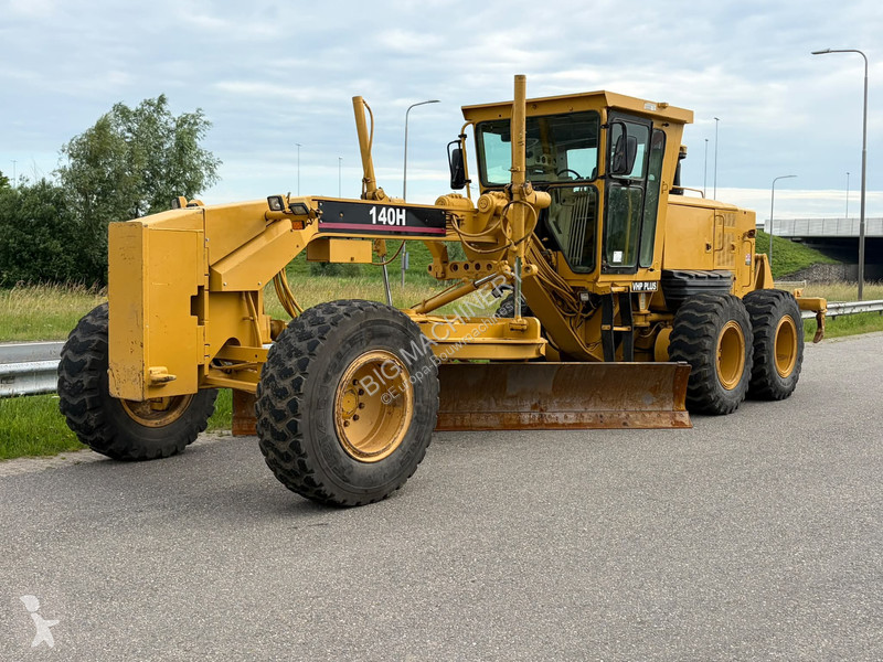 Grejder Caterpillar