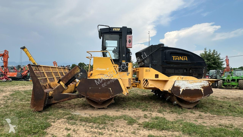 Grejder  E520