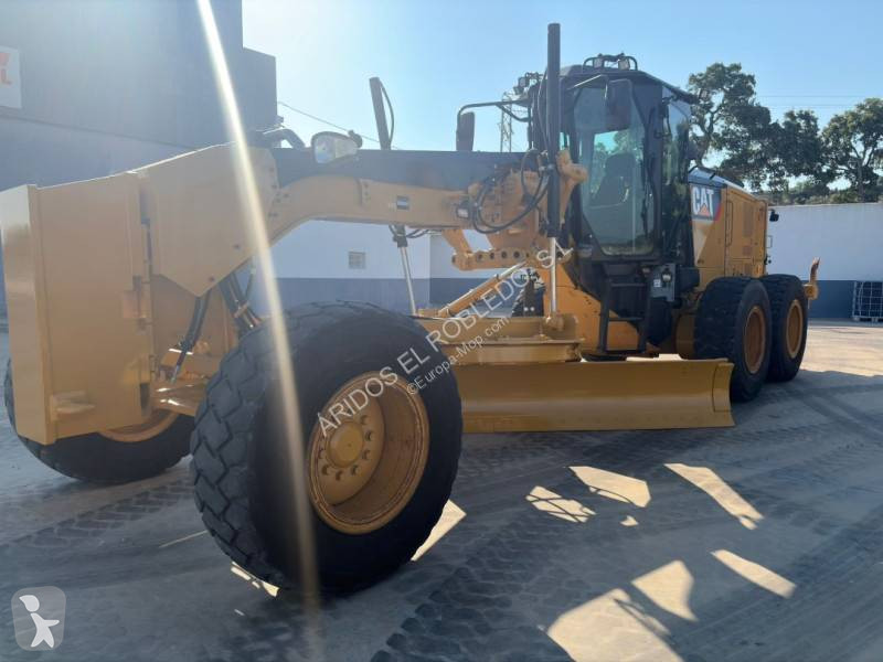 Grejdr Caterpillar 140M3