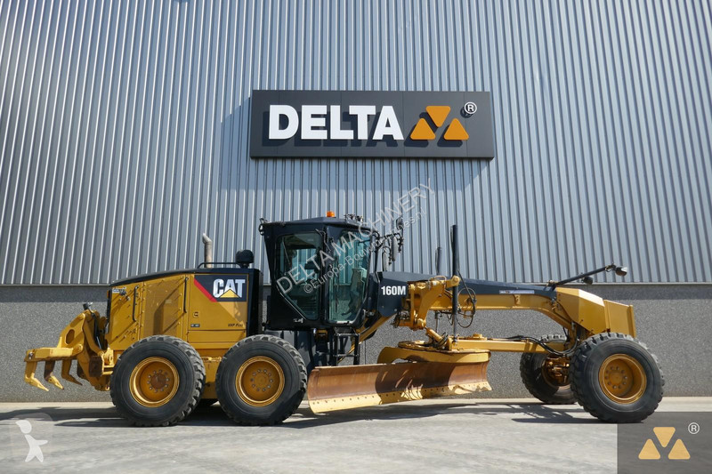 Грейдер Caterpillar 160M