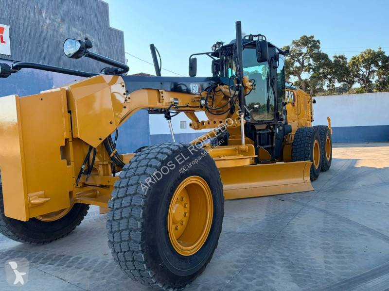 Grejdr Caterpillar 150M