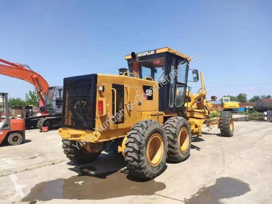 Grejder Caterpillar 140K