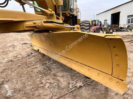 Grejder Caterpillar