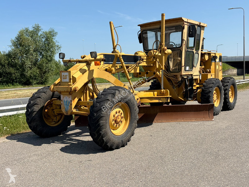 Grejder Caterpillar