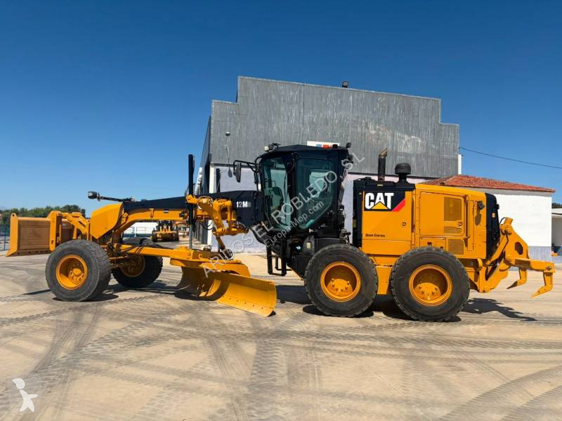 Grejdr Caterpillar 12M3
