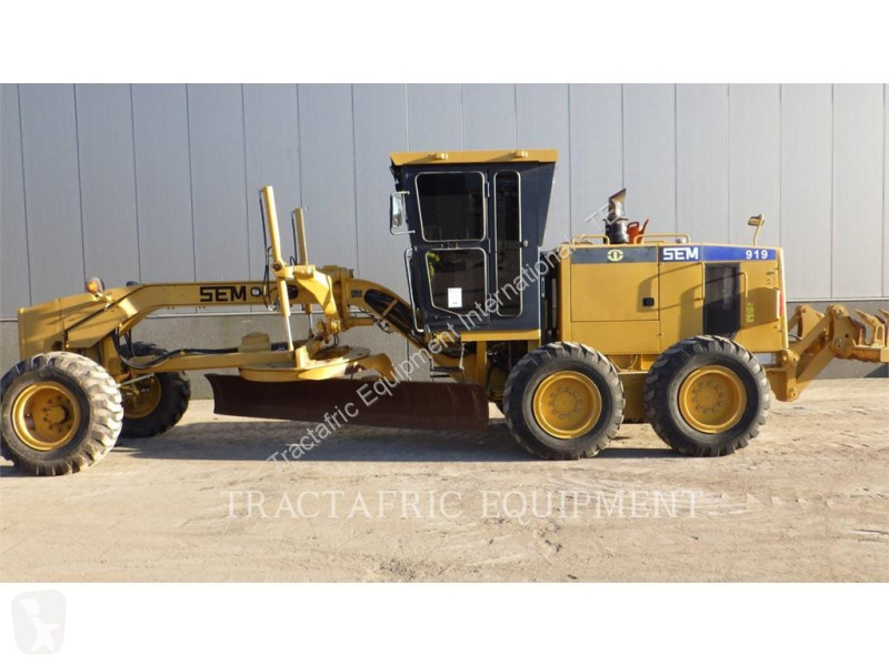 ممهدة طرق SEM MACHINERY SEM919