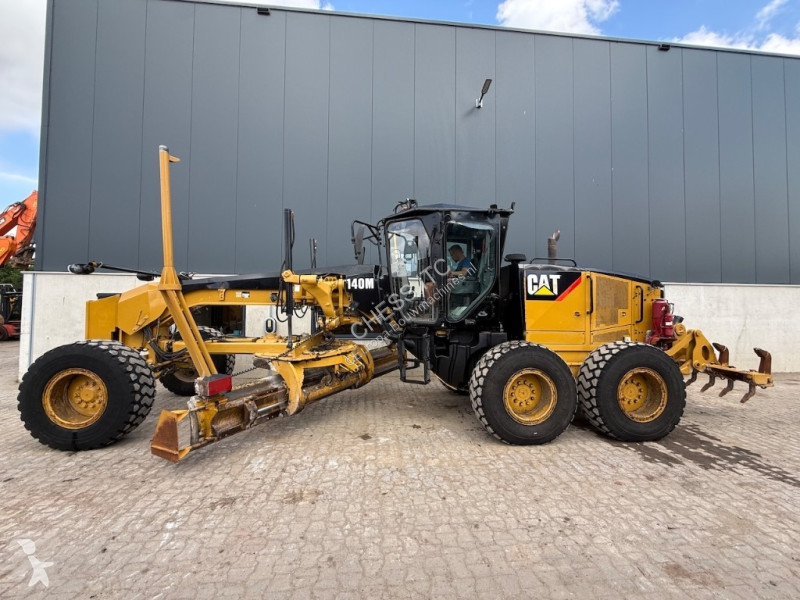 Grejder Caterpillar 140 M