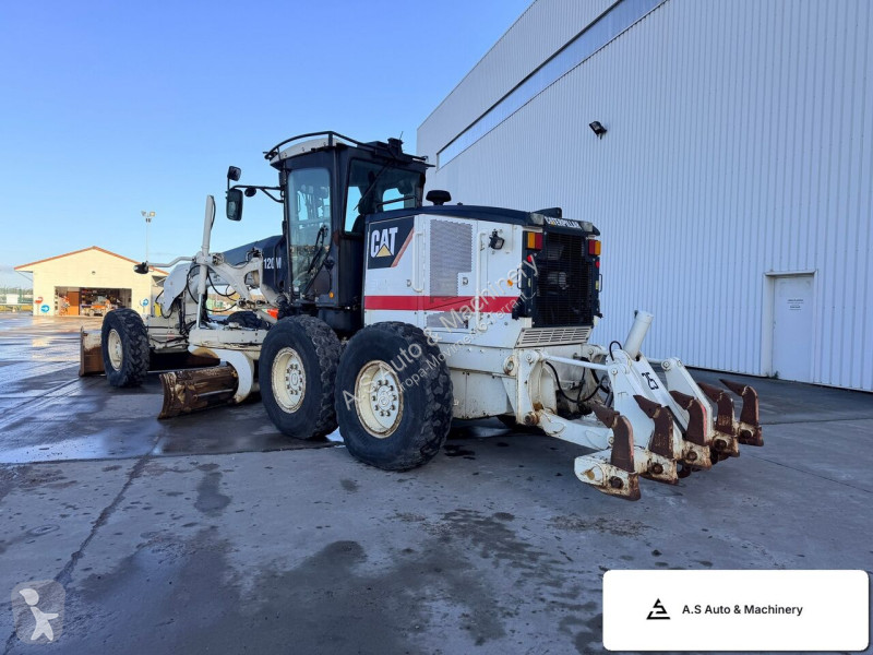 ممهدة طرق Caterpillar 120
