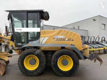 Niveladora New Holland