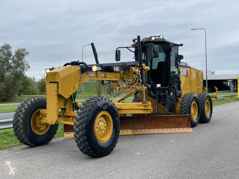 Grader Caterpillar 140 15A