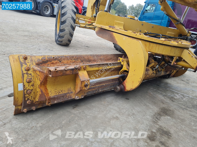 Niveladora Caterpillar