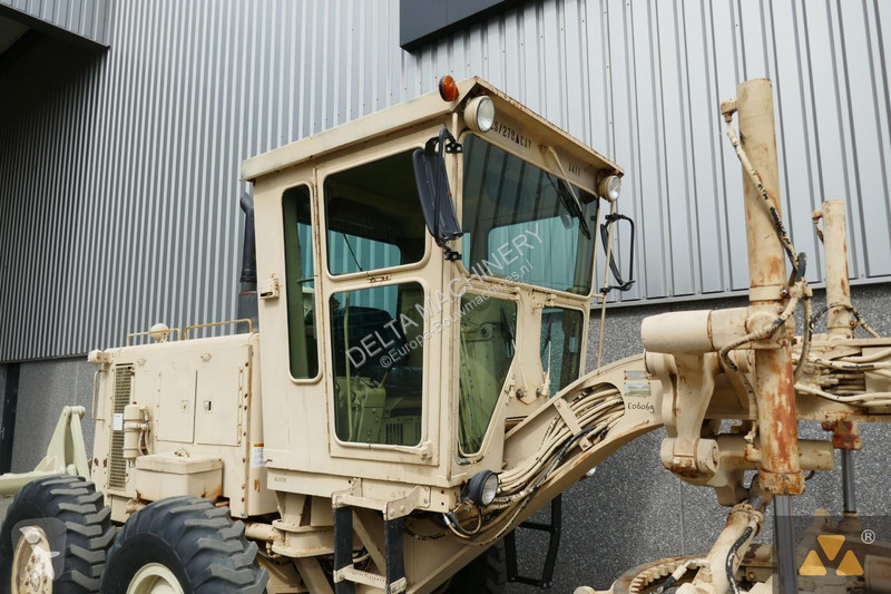 Niveladora Caterpillar Ex-army