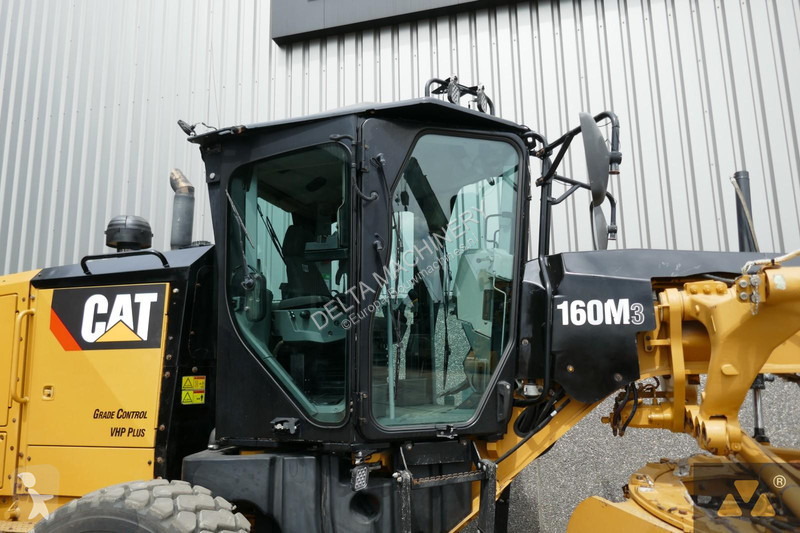 Niveladora Caterpillar 3