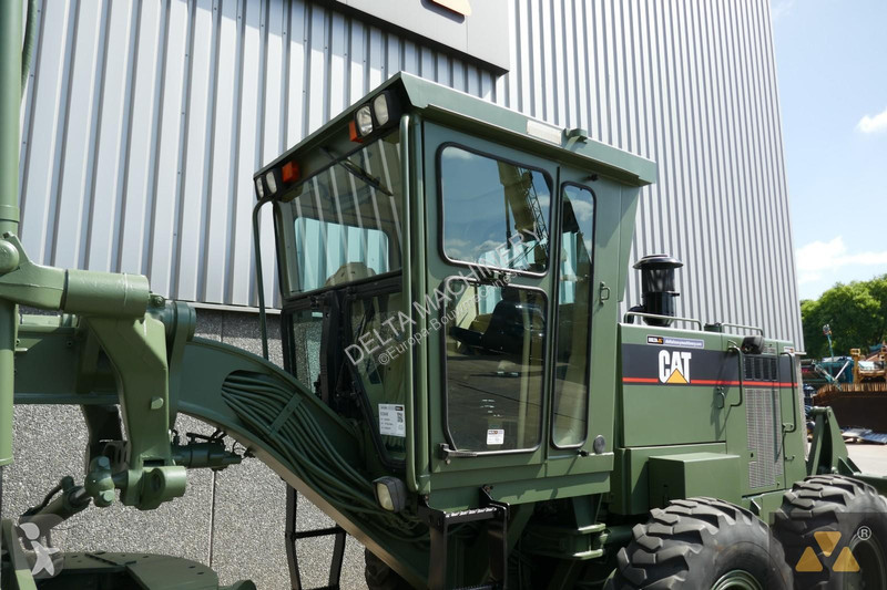 Niveladora Caterpillar Ex-military