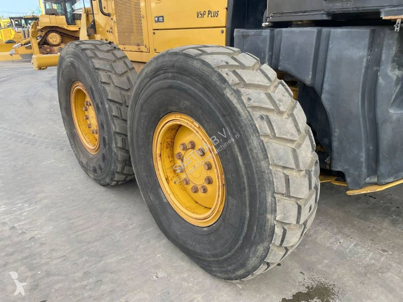 Grejder Caterpillar 140M