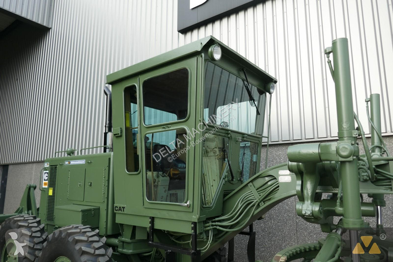 Grejder Caterpillar Ex-army