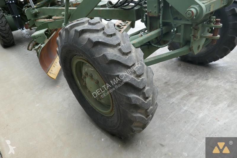 Niveladora Caterpillar Ex-army