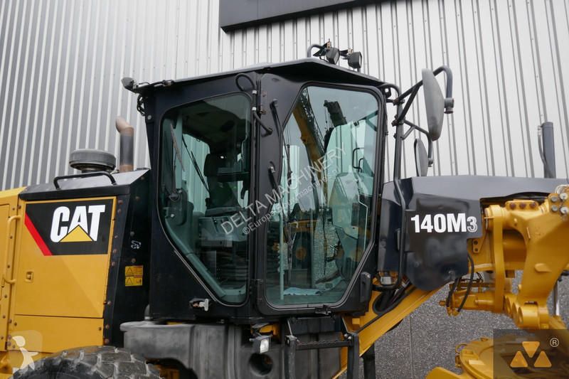 Грейдер Caterpillar 140M3
