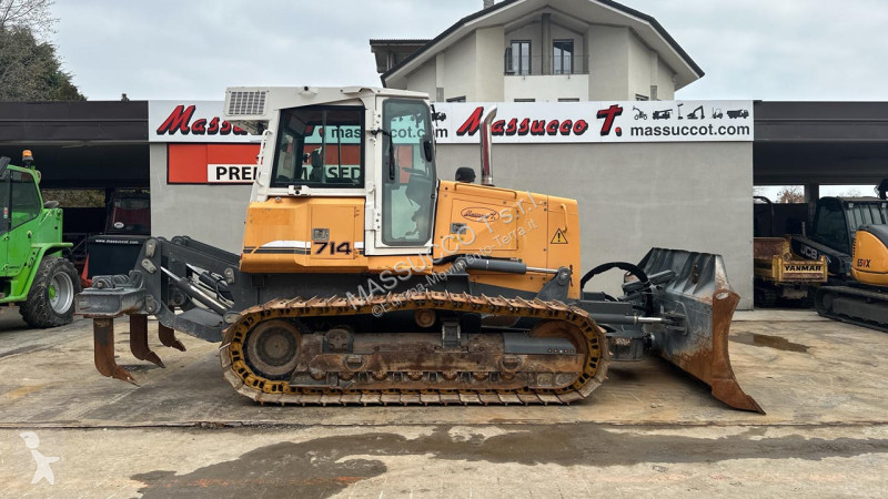 ممهدة طرق Liebherr PR 714