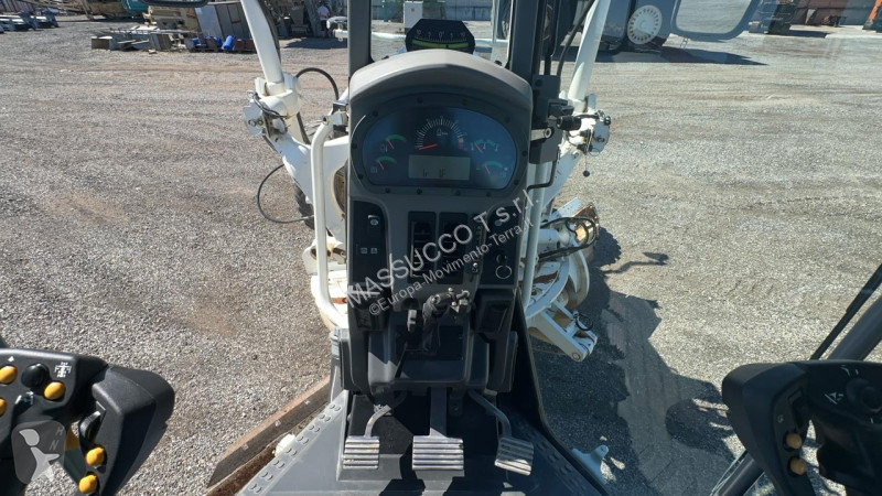 Grejder Caterpillar 120M2