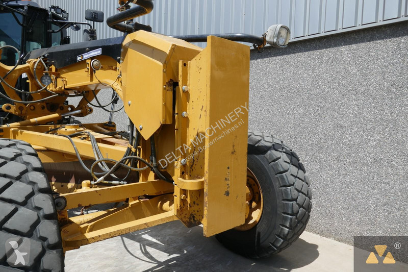 Grejder Caterpillar 160M