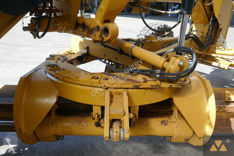 Грейдер Caterpillar 160M