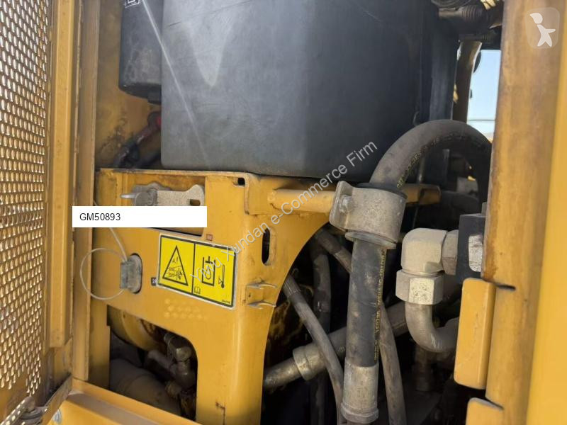 Grejder Caterpillar 160M
