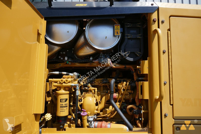 Grejder Caterpillar 12M3