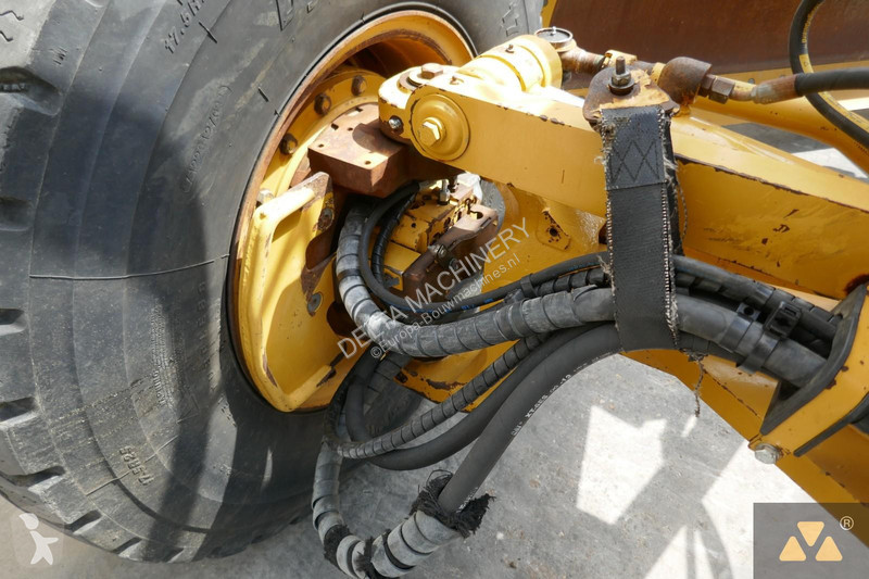 Grejder Caterpillar 140M