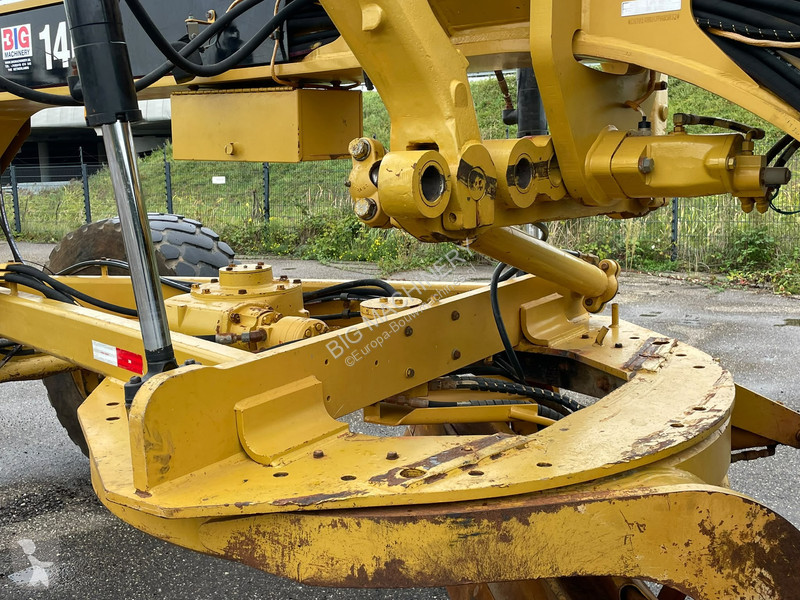 Niveladora Caterpillar 140K