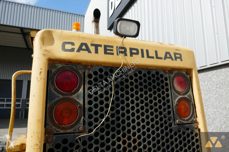 Grader Caterpillar