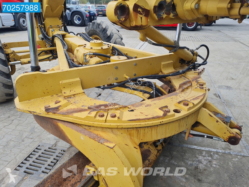 Niveladora Caterpillar