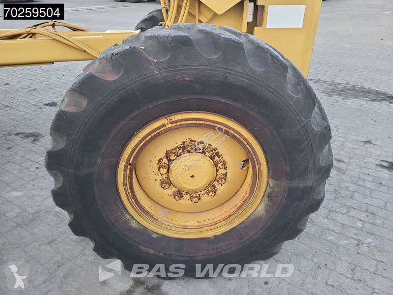 ممهدة طرق Caterpillar