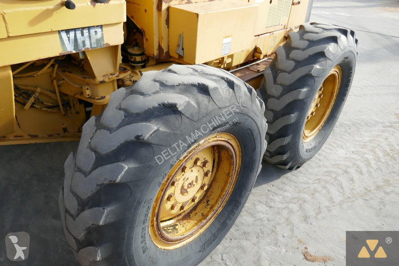 Niveladora Caterpillar