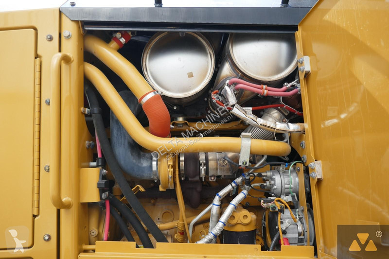 Grader Caterpillar 3