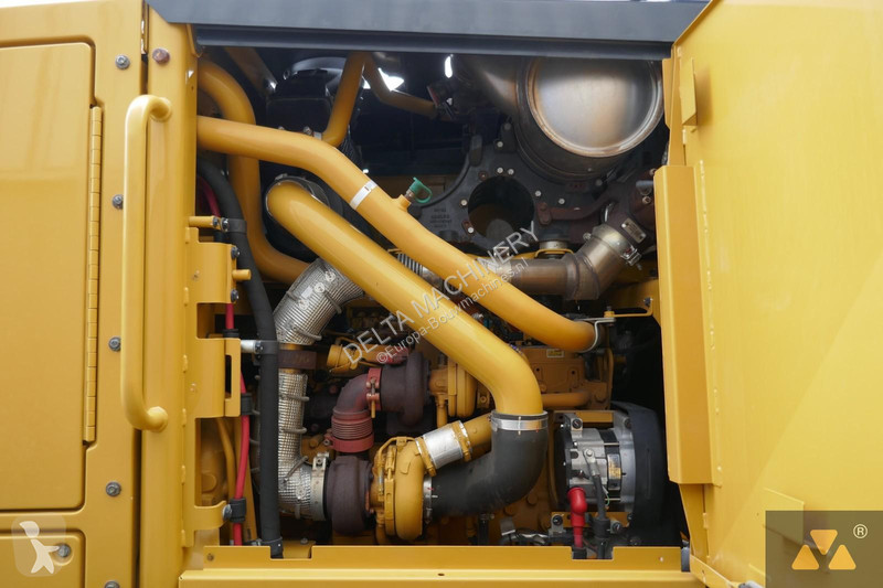 Niveladora Caterpillar 2