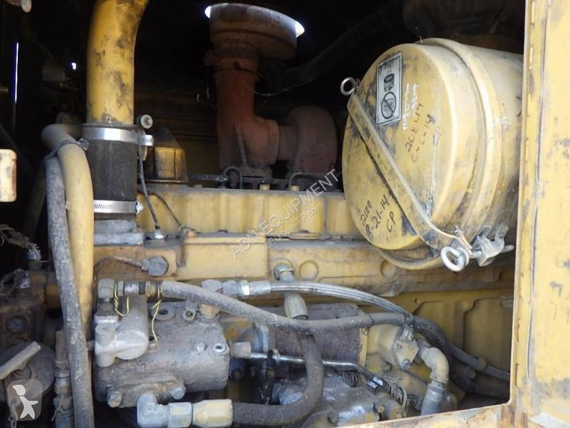 Grader Caterpillar