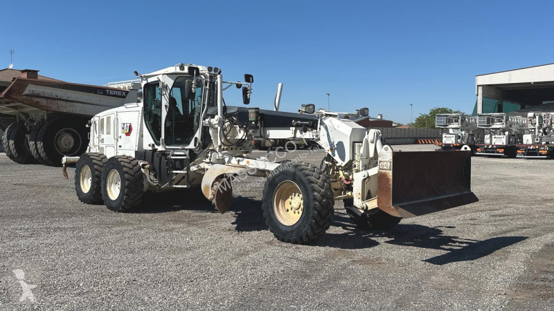 Grejder Caterpillar 120M2