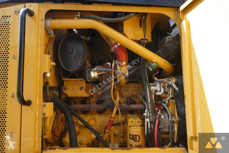 Грейдер Caterpillar 160M