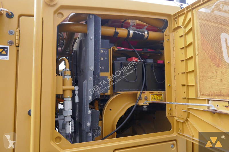 Grejder Caterpillar 12M3