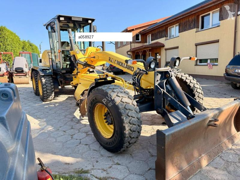 Грейдер New Holland F156.6 A