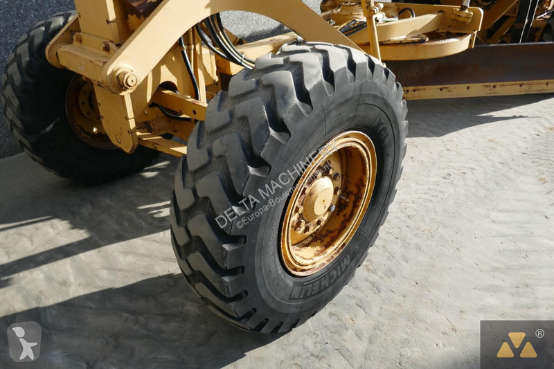 Niveladora Caterpillar