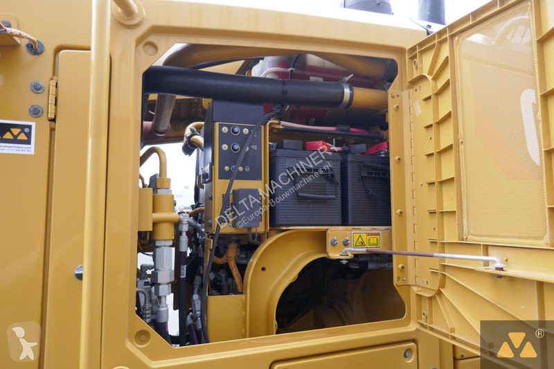 Niveladora Caterpillar 2