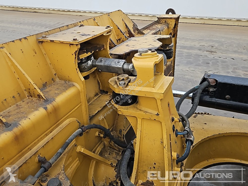 Grejdr Caterpillar D6N