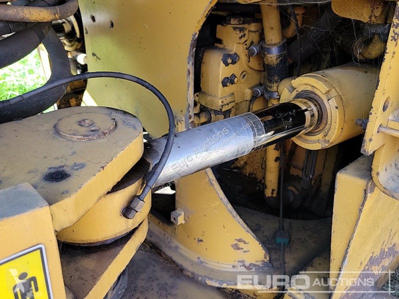 Grader Caterpillar