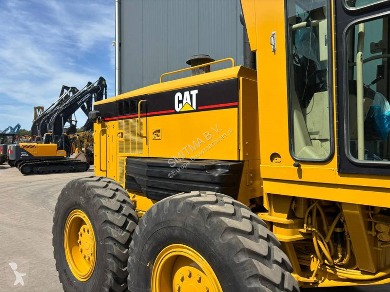 Grejder Caterpillar